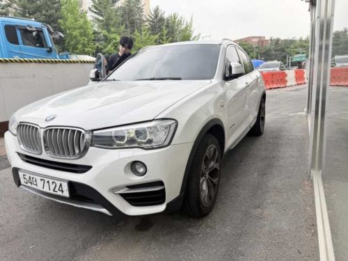 BMW X4 (F26) xDrive 20d 사진 4