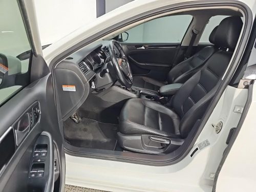 폭스바겐 뉴 제타 2.0 TDI 블루모션 프리미엄 사진 10