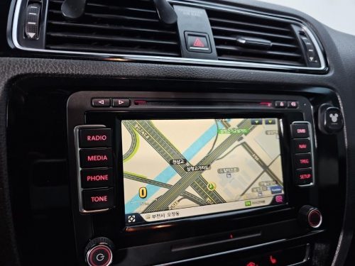 폭스바겐 뉴 제타 2.0 TDI 블루모션 프리미엄 사진 13
