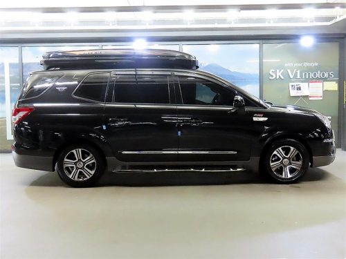 KG모빌리티(쌍용) 코란도투리스모 4WD GT 사진 3
