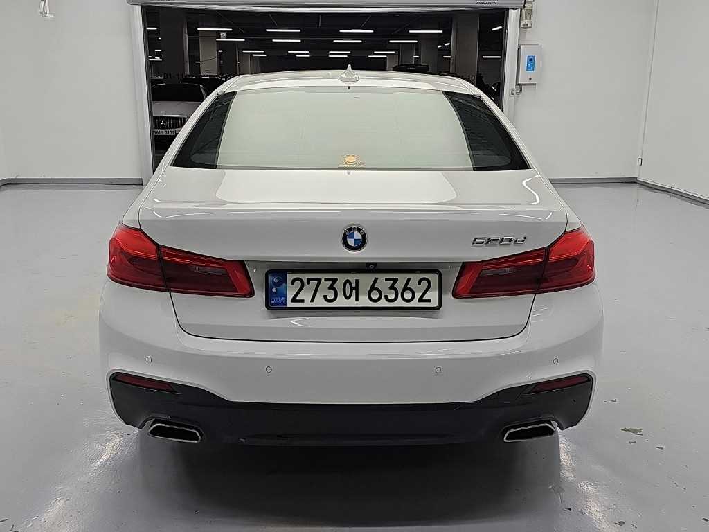 BMW 5시리즈 (G30) 520d M 스포츠 플러스 사진 3