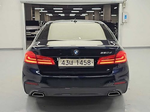 BMW 5시리즈 (G30) 520d M 스포츠 플러스 사진 3