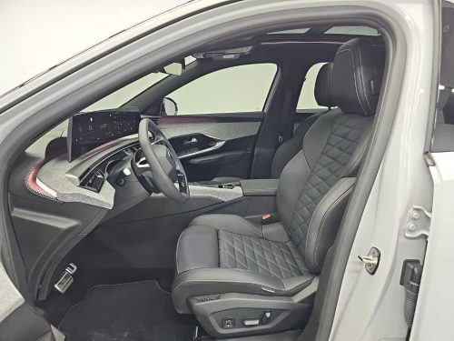 푸조 3008 2세대 1.2 Pure Tech GT 사진 11