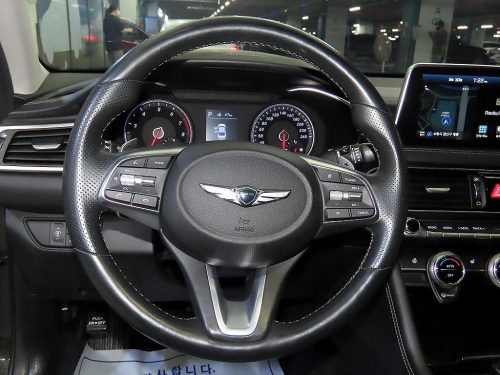 제네시스 G70 2.0T 사진 8
