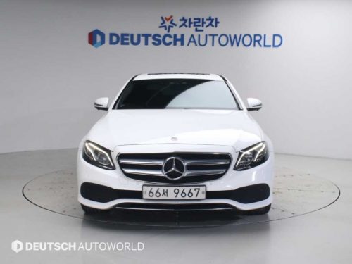 벤츠 E-클래스 W213 E300 4MATIC 아방가르드