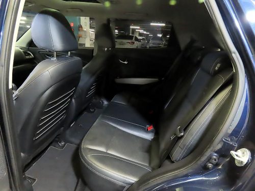 KG모빌리티(쌍용) 티볼리 디젤 2WD 1.6 LX 사진 모두보기
