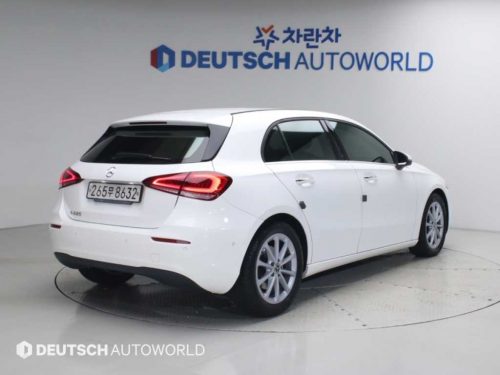 벤츠 A클래스 W177 A220 해치백 사진 2