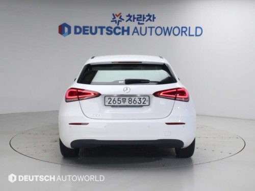 벤츠 A클래스 W177 A220 해치백 사진 4