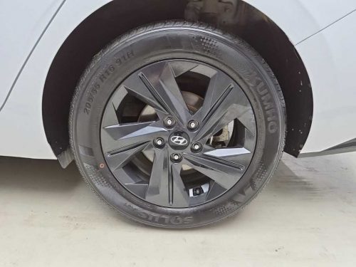 Hyundai Avante Hybrid (CN7) Modern photo 15