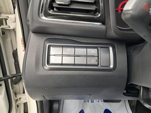 KG모빌리티(쌍용) 베리 뉴 티볼리 2WD 가솔린 1.5 사진 13