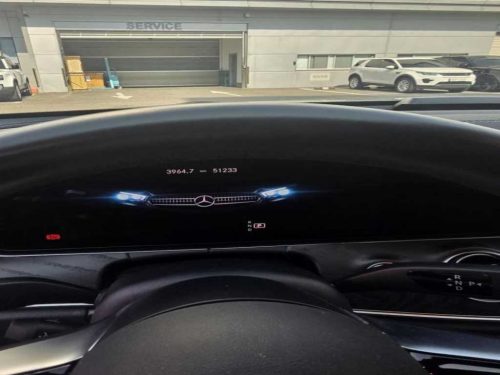 벤츠 E-클래스 W213 E220d 4MATIC AMG라인 사진 4