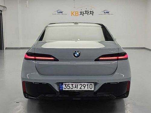 BMW 7시리즈 (G70) 740i sDrive M 스포츠 사진 3