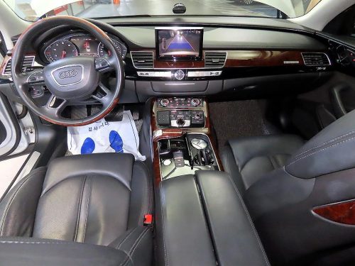 아우디 뉴A8 4.2 FSI 콰트로 LWB 사진 9