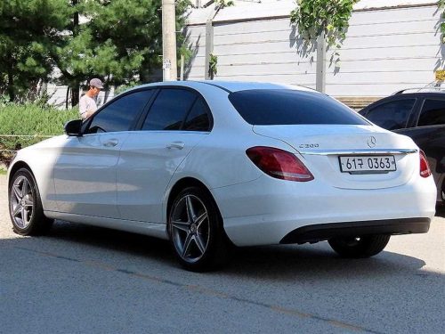 벤츠 C클래스 W205 C200 사진 3