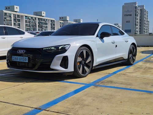 아우디 e-트론 GT GT 콰트로 프리미엄