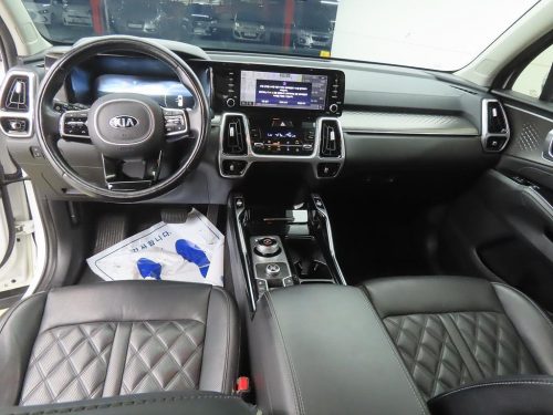 Kia Sorento 4th Gen(MQ4) Diesel 2.2 2WD Noblesse View All Photos