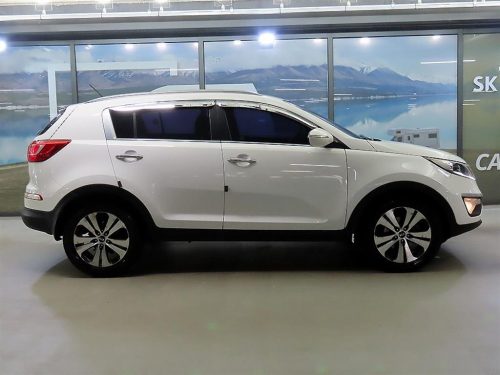 기아 스포티지 R 2WD TLX 사진 3