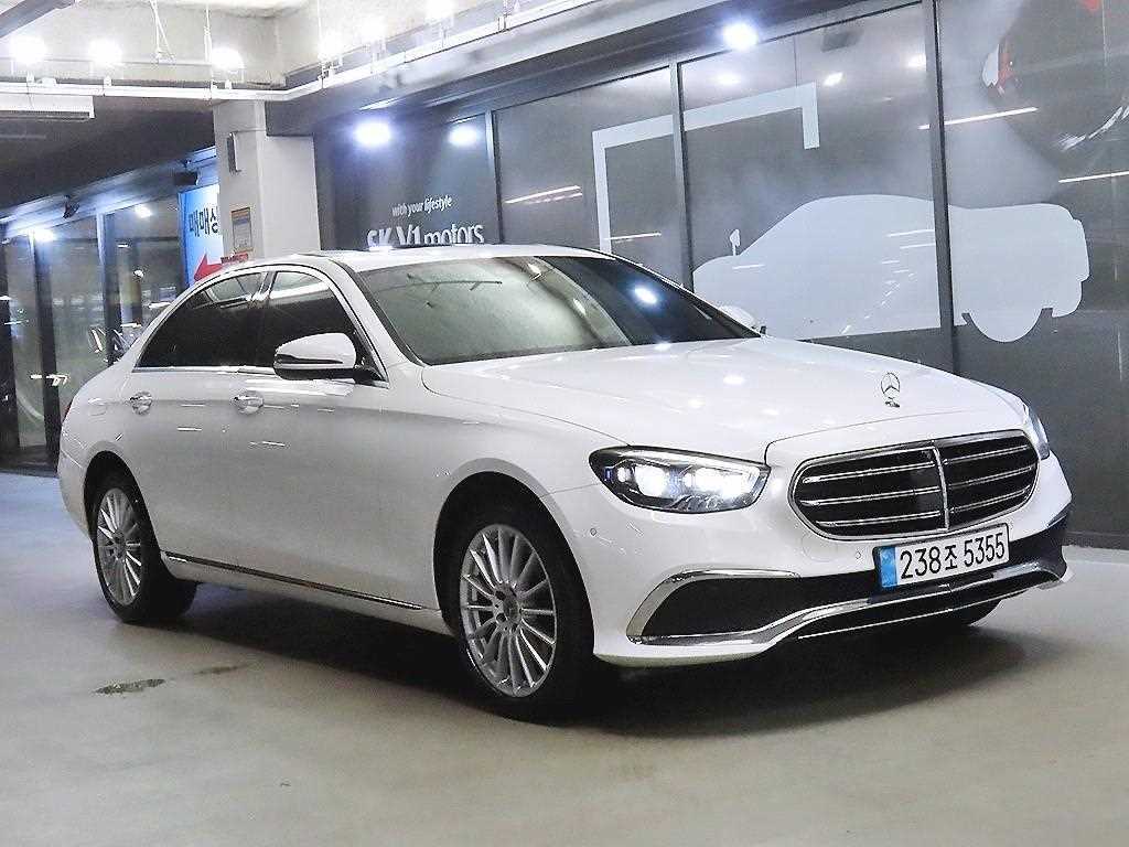 벤츠 E-클래스 W213 E220d 4MATIC 익스클루시브