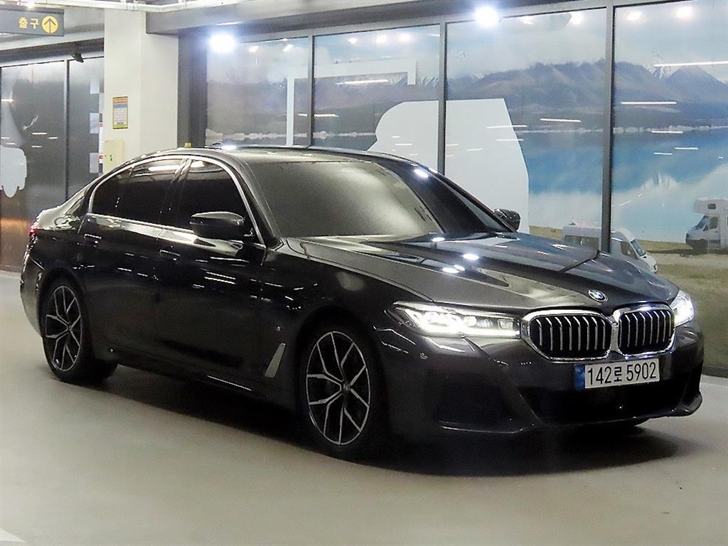 BMW 5시리즈 (G30) 530i M 스포츠 사진 1