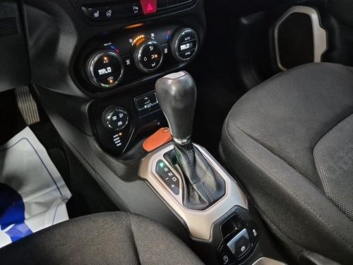 지프 레니게이드 2.0 디젤 론지튜드 AWD 사진 8