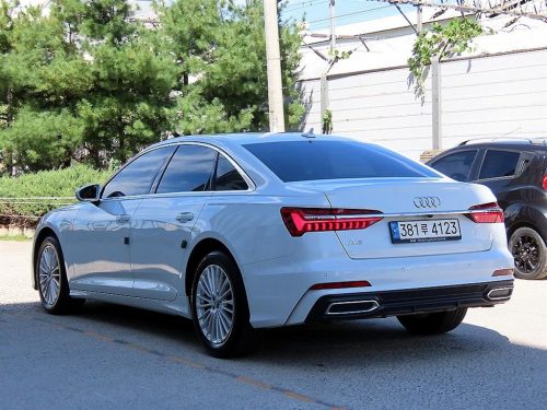 아우디 A6 (C8) 45 TFSI 프리미엄 사진 3