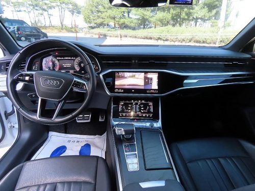 아우디 A6 (C8) 45 TFSI 프리미엄 사진 모두보기