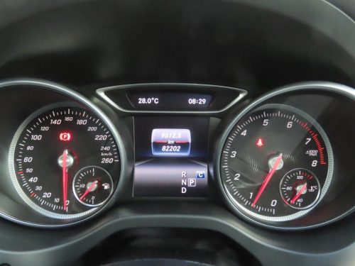 벤츠 CLA클래스 CLA 220 AMG LINE 사진 8