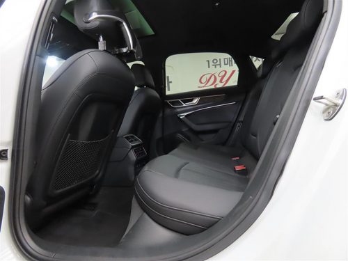 아우디 A6 (C8) 45 TFSI 콰트로 프리미엄 사진 6