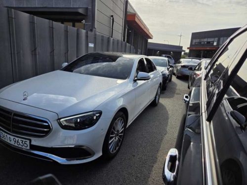 벤츠 E-클래스 W213 E220d 익스클루시브 사진 2