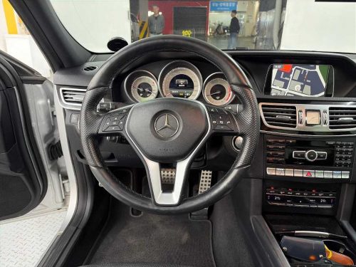 벤츠 E-클래스 W212 E350 블루텍 4MATIC 사진 9