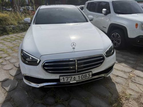 벤츠 E-클래스 W213 E300e 4MATIC 익스클루시브