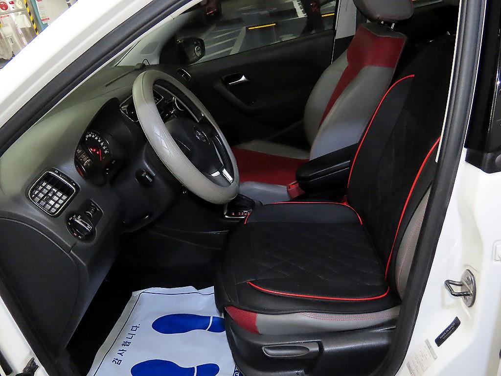 폭스바겐 폴로 1.6 TDI R-LINE 사진 6