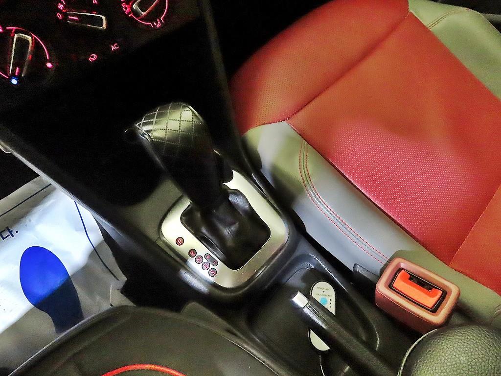 폭스바겐 폴로 1.6 TDI R-LINE 사진 12
