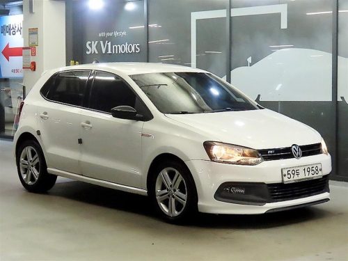 폭스바겐 폴로 1.6 TDI R-LINE