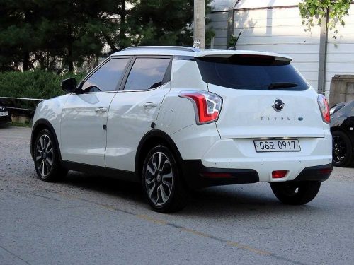 KG모빌리티(쌍용) 티볼리 디젤 2WD 1.6 LX 사진 3