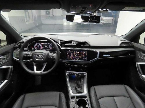 아우디 Q3 (F3) 40 TFSI 콰트로 프리미엄 사진 8