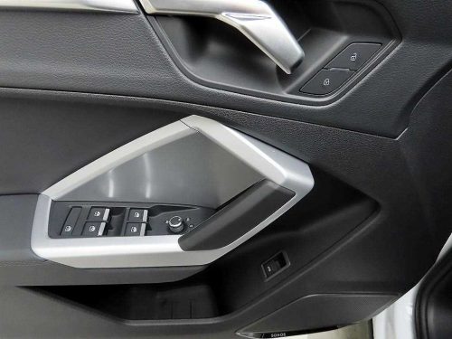 아우디 Q3 (F3) 40 TFSI 콰트로 프리미엄 사진 11
