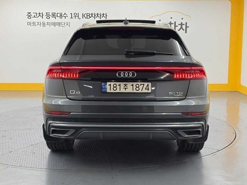 아우디 Q8 50 TDI 콰트로 프리미엄 사진 3