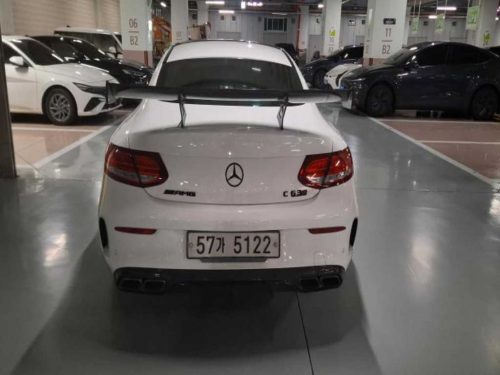 벤츠 C클래스 W205 C63 AMG 쿠페 사진 12