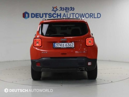 지프 레니게이드 2.4 리미티드 AWD 사진 4