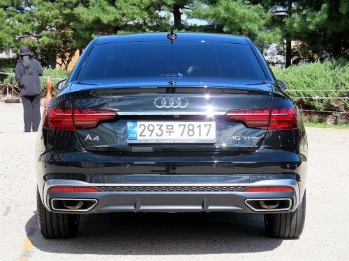 아우디 A4 (B9) 40 TFSI 프리미엄 사진 4