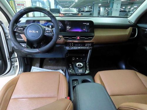 기아 더 뉴 셀토스 가솔린 1.6 터보 4WD 사진 10