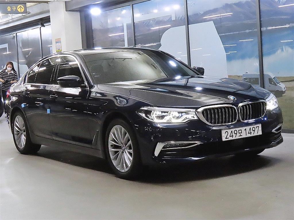 BMW 5시리즈 (G30) 520d 럭셔리 플러스 사진 1