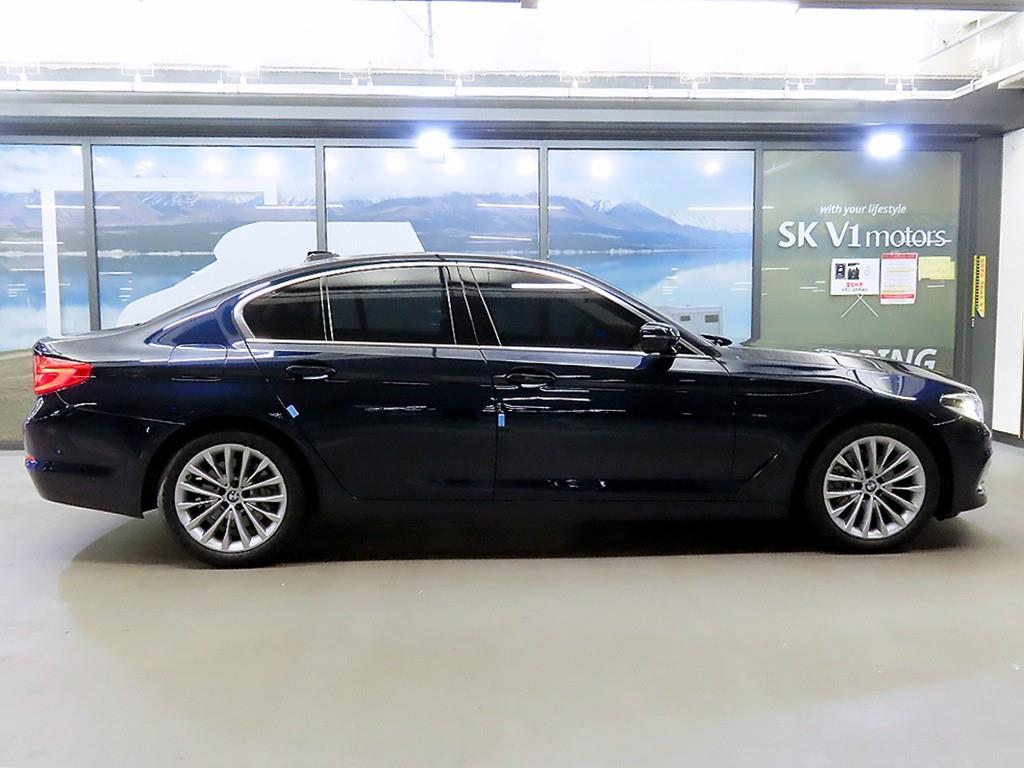BMW 5시리즈 (G30) 520d 럭셔리 플러스 사진 3