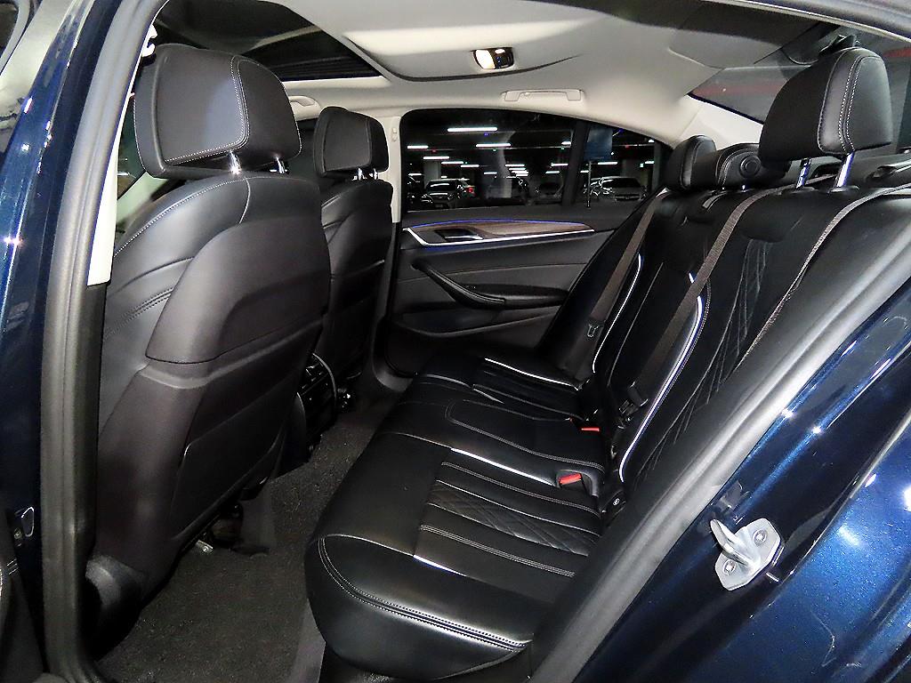 BMW 5시리즈 (G30) 520d 럭셔리 플러스 사진 7