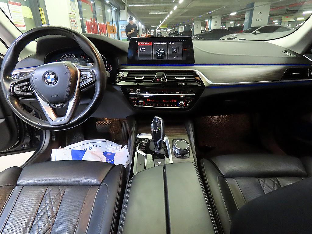 BMW 5시리즈 (G30) 520d 럭셔리 플러스 사진 10