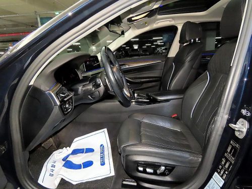 BMW 5시리즈 (G60) 520i 사진 6