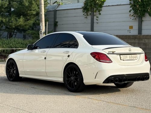 벤츠 C클래스 W205 C43 AMG 4MATIC 사진 3