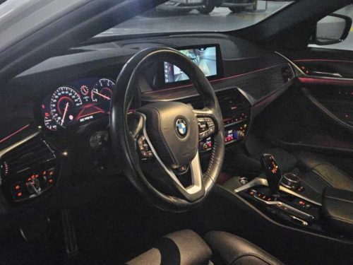BMW 5시리즈 (G30) 520d M 스포츠 플러스 사진 9