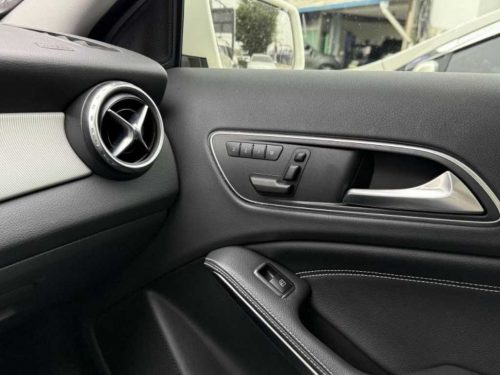 벤츠 GLA클래스 X156 GLA200 D 사진 19